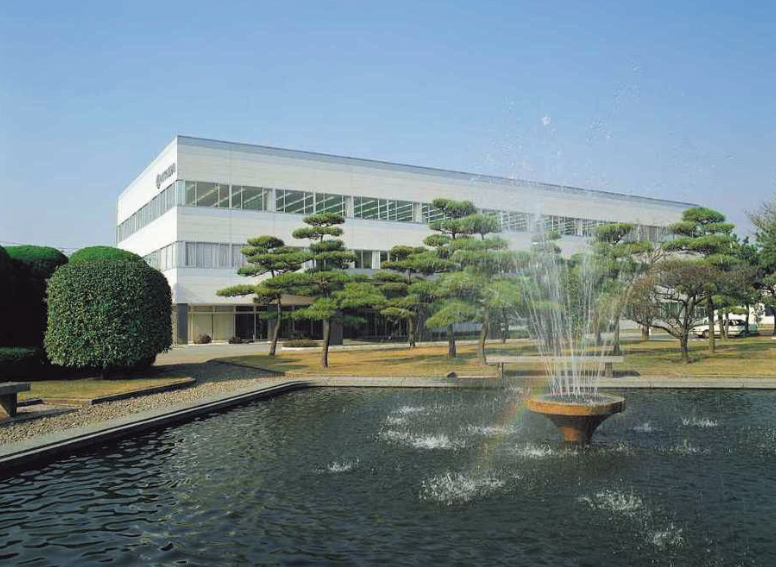 Separated from Kuhara Mining along with Hitachi Works. Hitachi, Ltd. Kameido Works established.